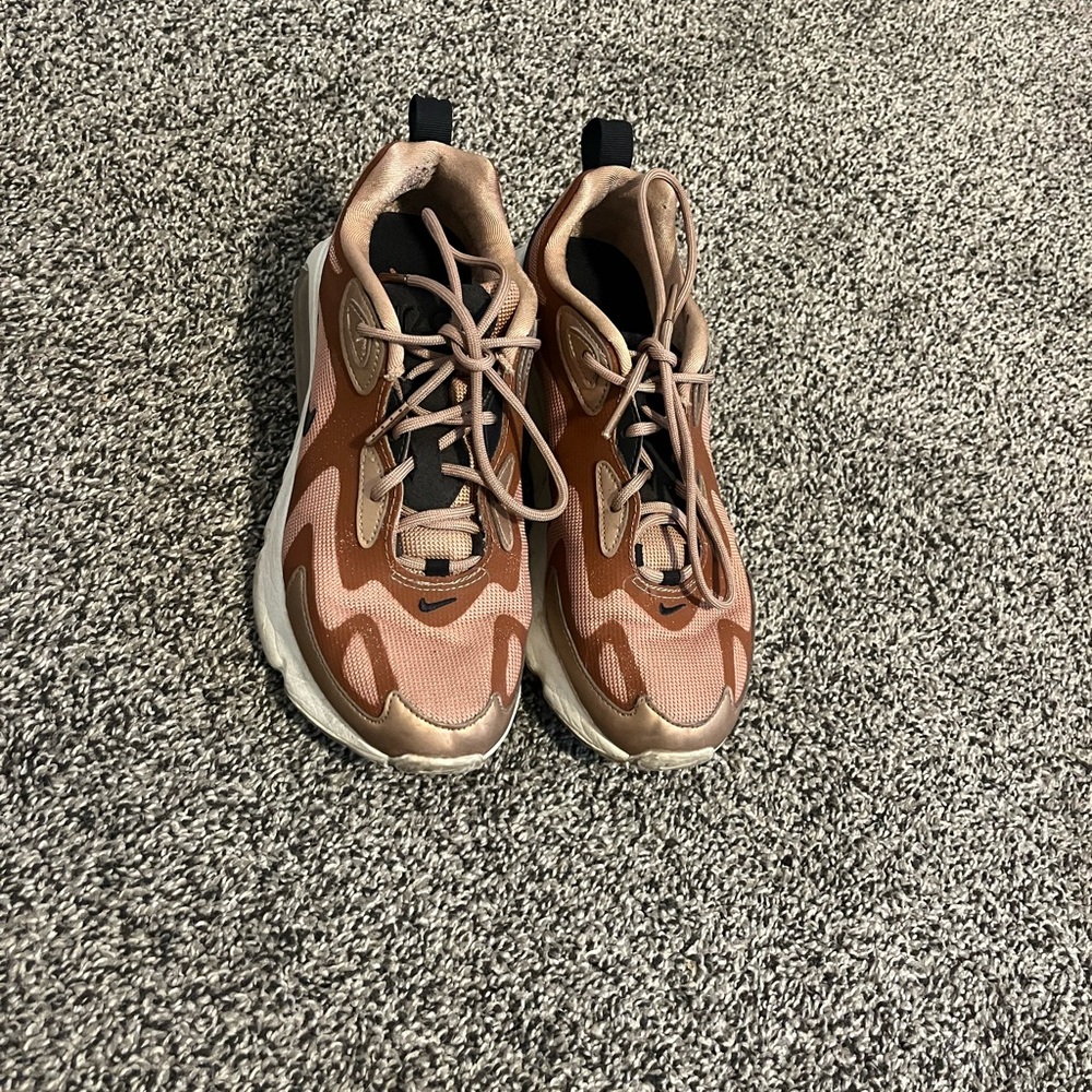 Super cute rose gold Nike air max shoes!